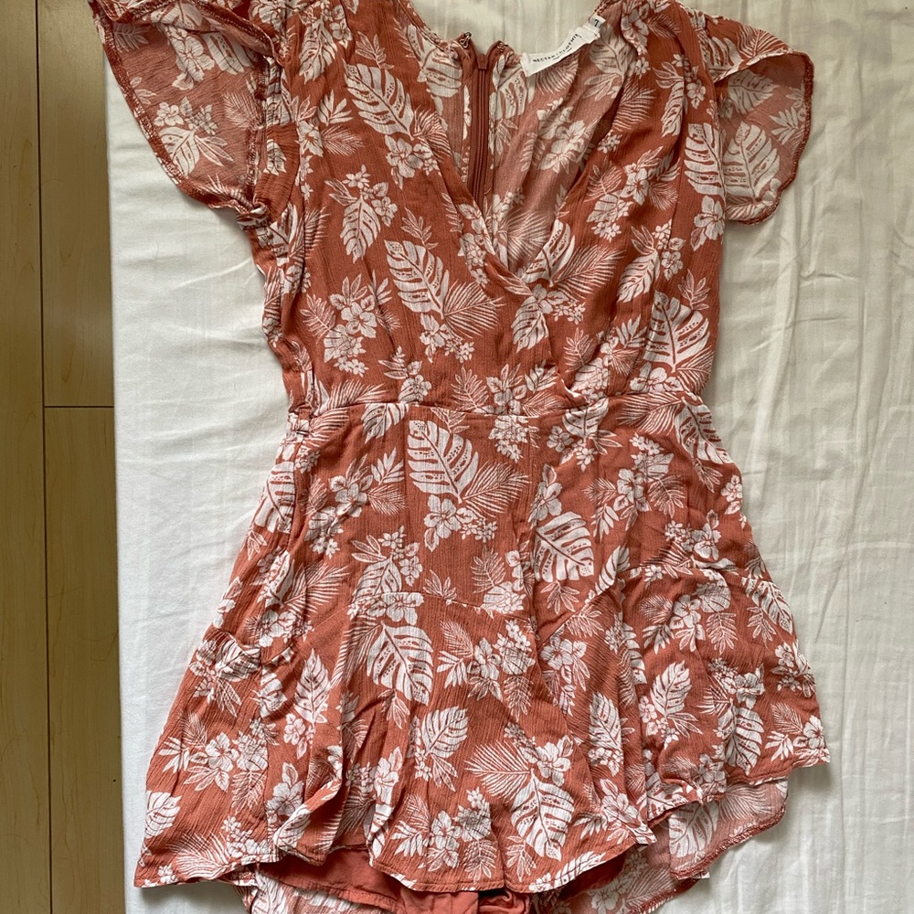 Nectar Clothing Pink Hawaiian Romper